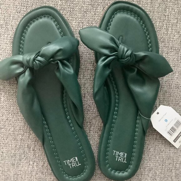 Women's Shoes Shoes - Sandals Womens Size 9 Green True to Size